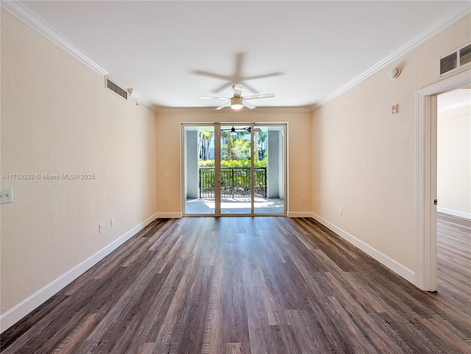 Real estate property located at 1660 Renaissance Commons Blvd #2124, Palm Beach, Vizcaya Lakes Condo, Boynton Beach, FL
