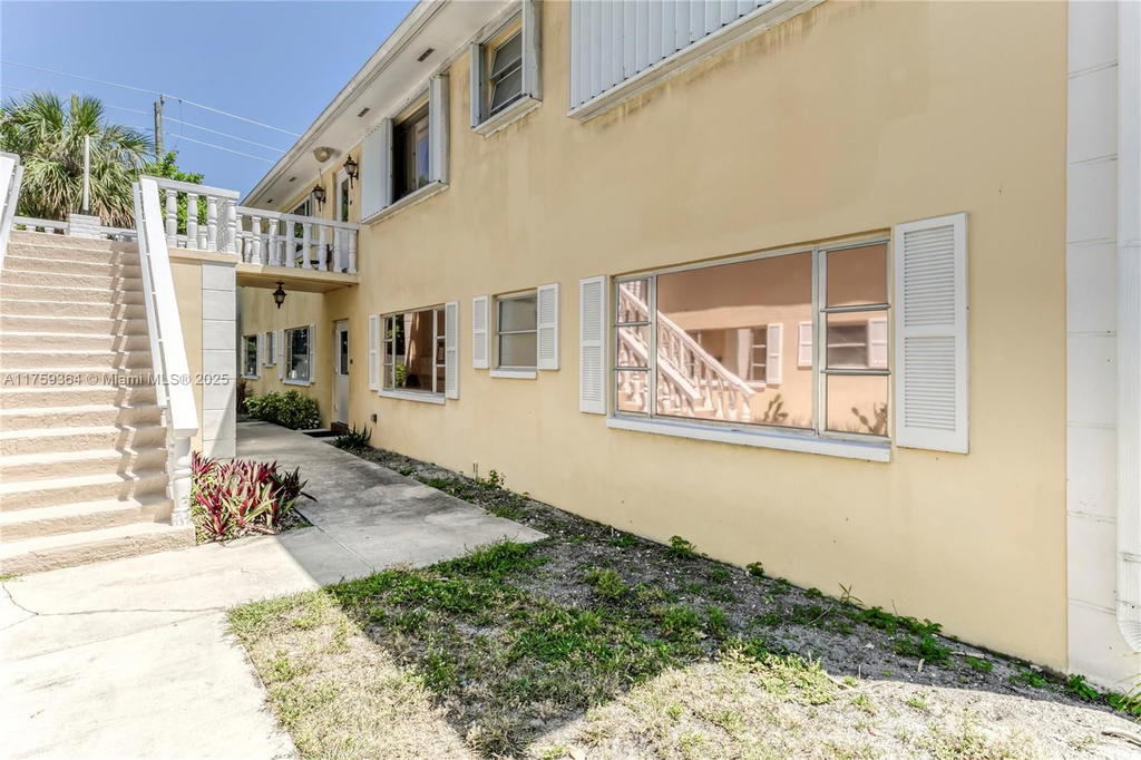 Real estate property located at 5840 22nd Way #708, Broward, Imperial Point Gardens Co, Fort Lauderdale, FL