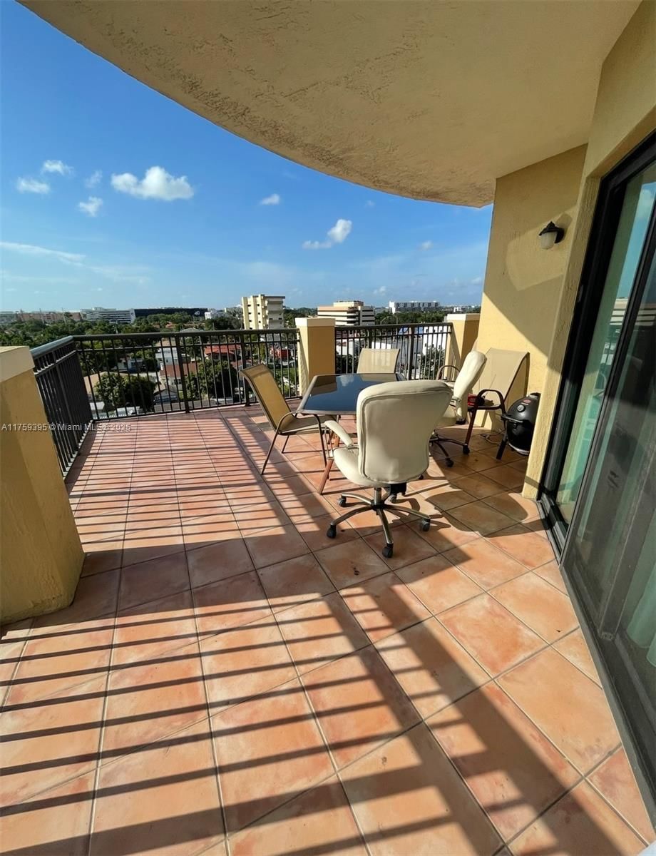 Real estate property located at 4242 2nd St #604, Miami-dade, Keystone Park Condo, Miami, FL