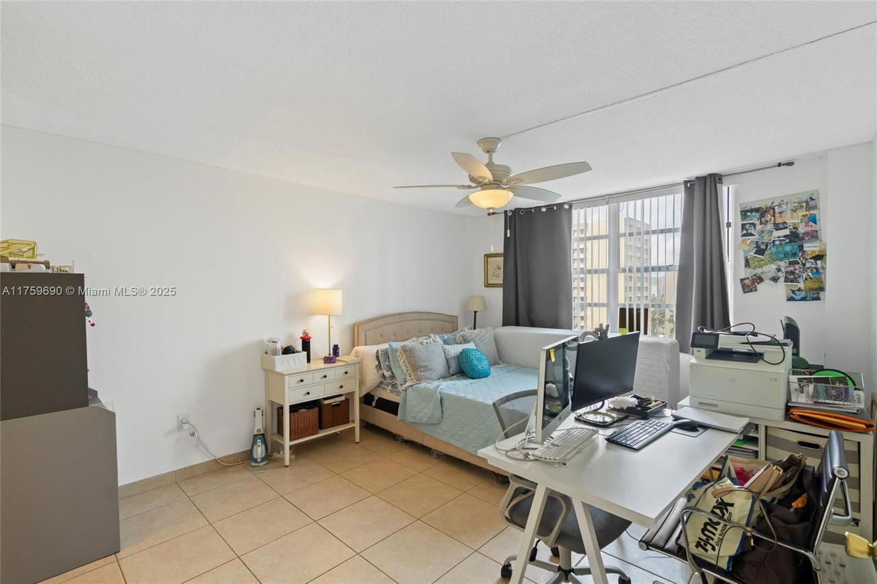 Real estate property located at 2780 183rd St #807, Miami-dade, Commodore Plaza Condo, Aventura, FL