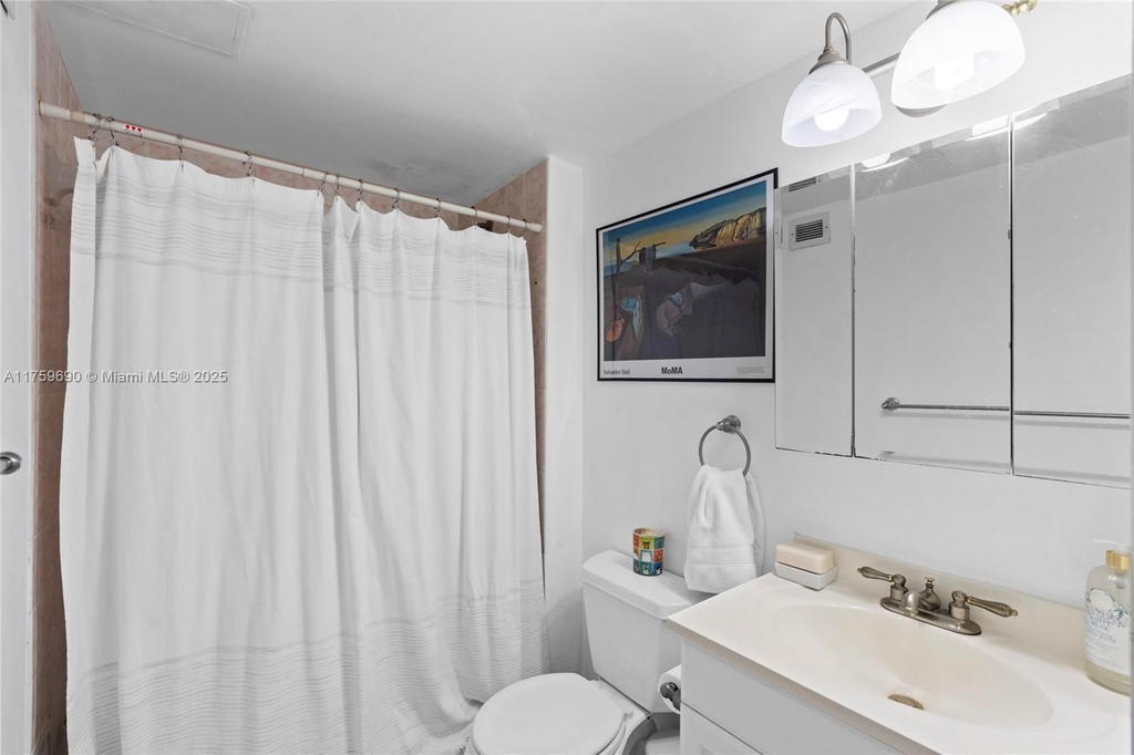 Real estate property located at 2780 183rd St #807, Miami-dade, Commodore Plaza Condo, Aventura, FL