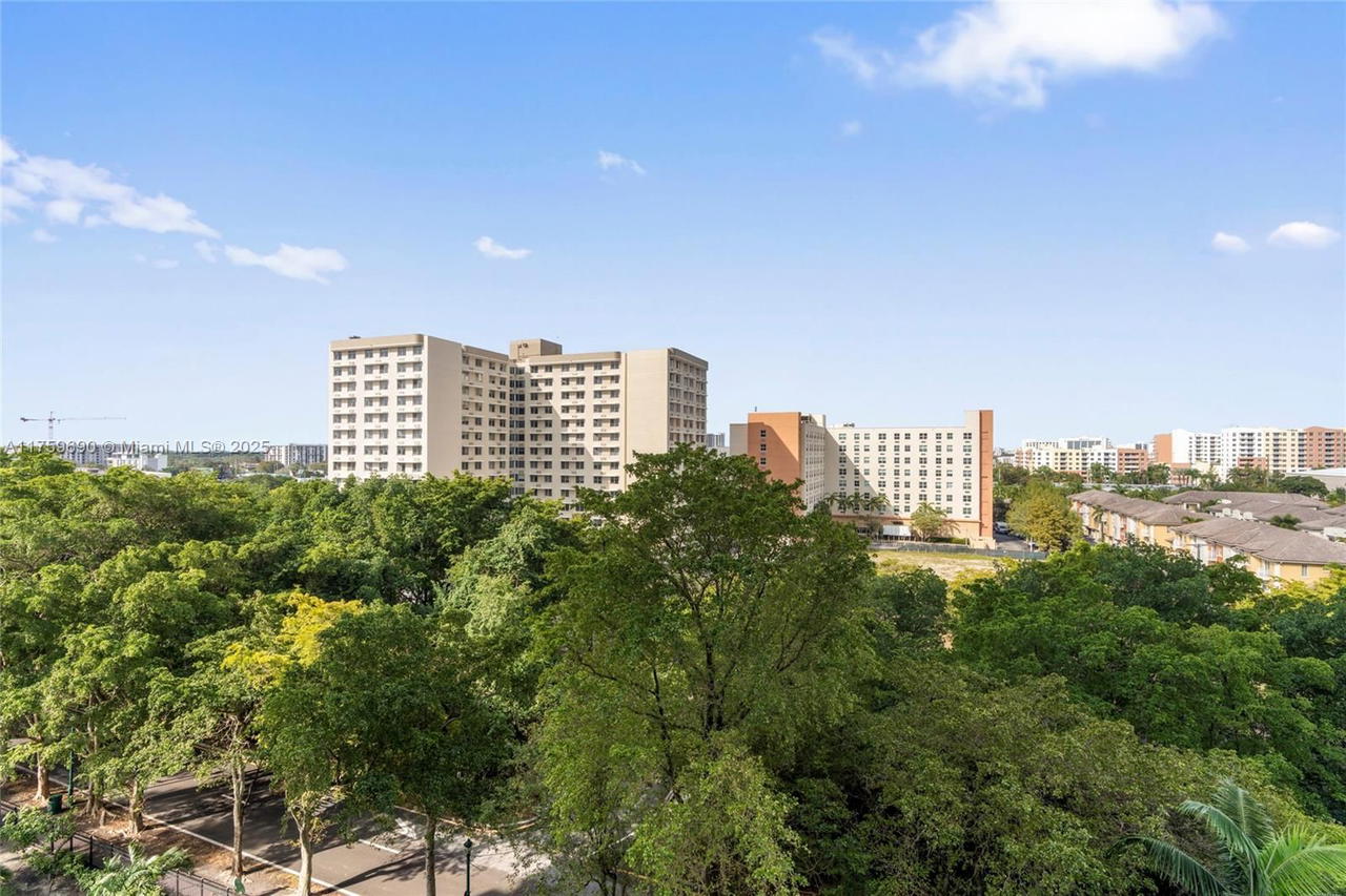 Real estate property located at 2780 183rd St #807, Miami-dade, Commodore Plaza Condo, Aventura, FL