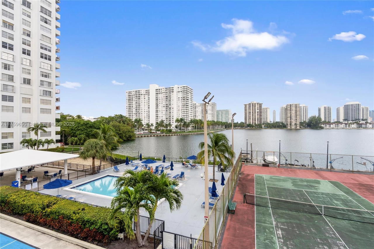 Real estate property located at 2780 183rd St #807, Miami-dade, Commodore Plaza Condo, Aventura, FL