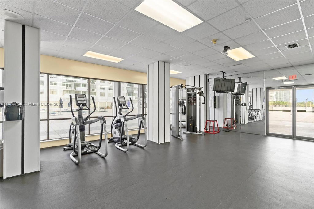 Real estate property located at 2780 183rd St #807, Miami-dade, Commodore Plaza Condo, Aventura, FL