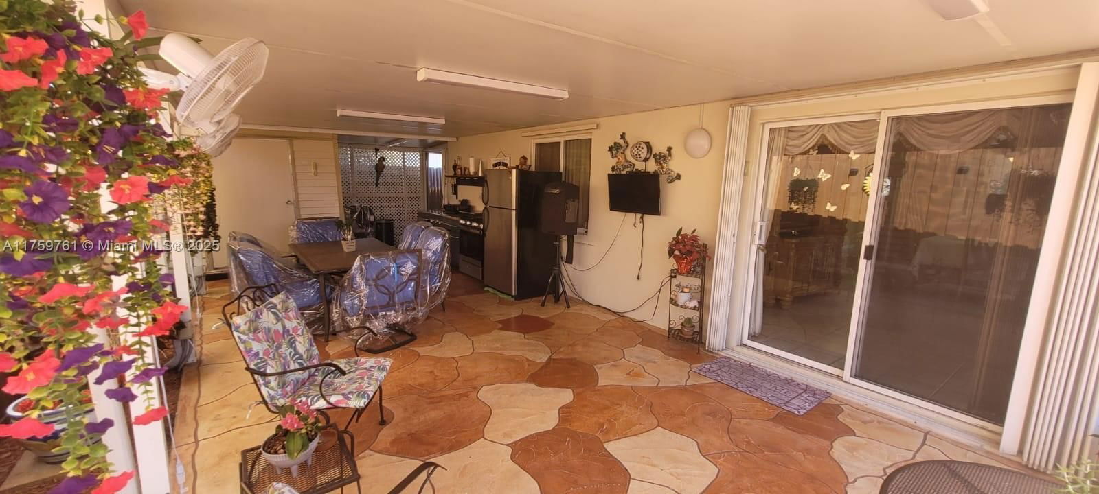 Real estate property located at 9839 128th Ln, Miami-dade, Golden Eagle Estates Sec, Hialeah Gardens, FL