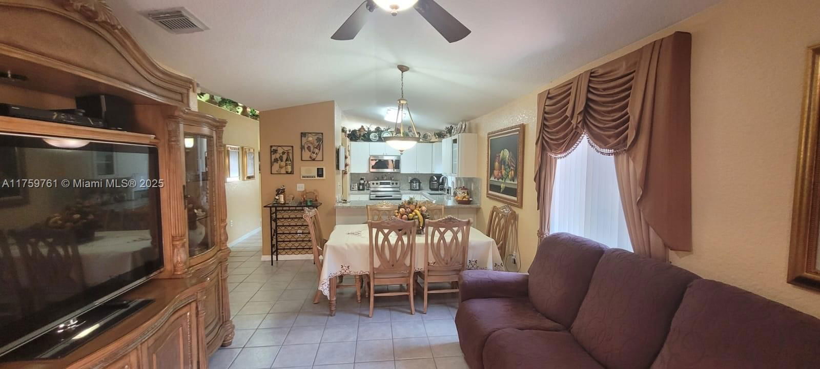 Real estate property located at 9839 128th Ln, Miami-dade, Golden Eagle Estates Sec, Hialeah Gardens, FL
