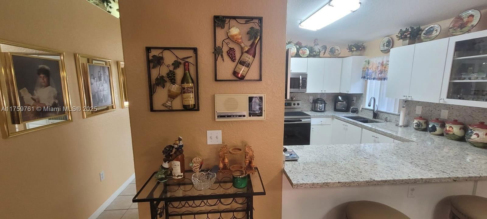 Real estate property located at 9839 128th Ln, Miami-dade, Golden Eagle Estates Sec, Hialeah Gardens, FL
