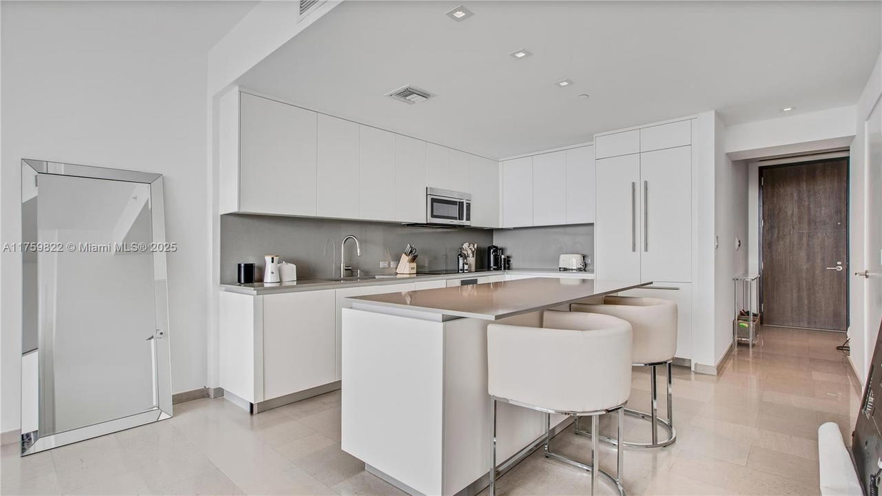 Real estate property located at 88 7th St #2208, Miami-dade, Rise Condo, Miami, FL