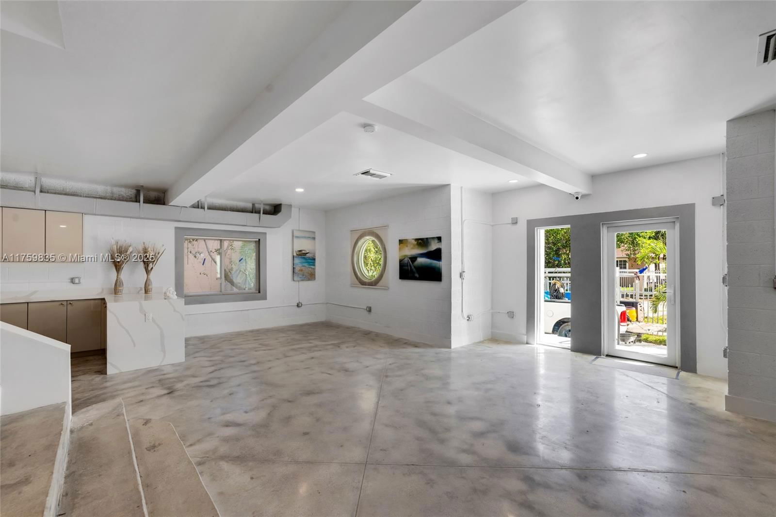 Real estate property located at 3300 19th Ave, Miami-dade, Holleman Manor Addn, Miami, FL