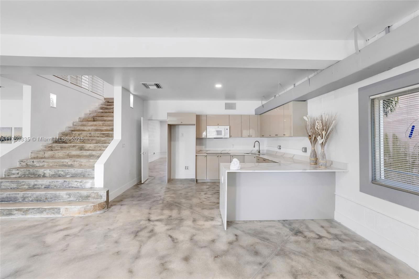 Real estate property located at 3300 19th Ave, Miami-dade, Holleman Manor Addn, Miami, FL