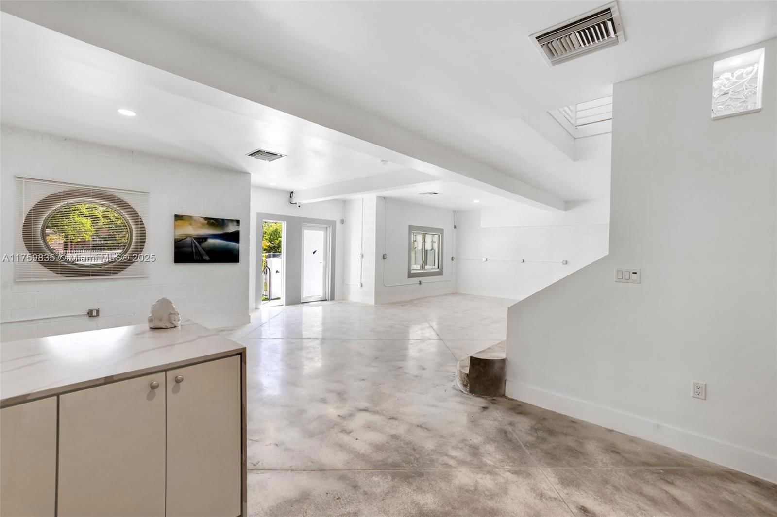 Real estate property located at 3300 19th Ave, Miami-dade, Holleman Manor Addn, Miami, FL