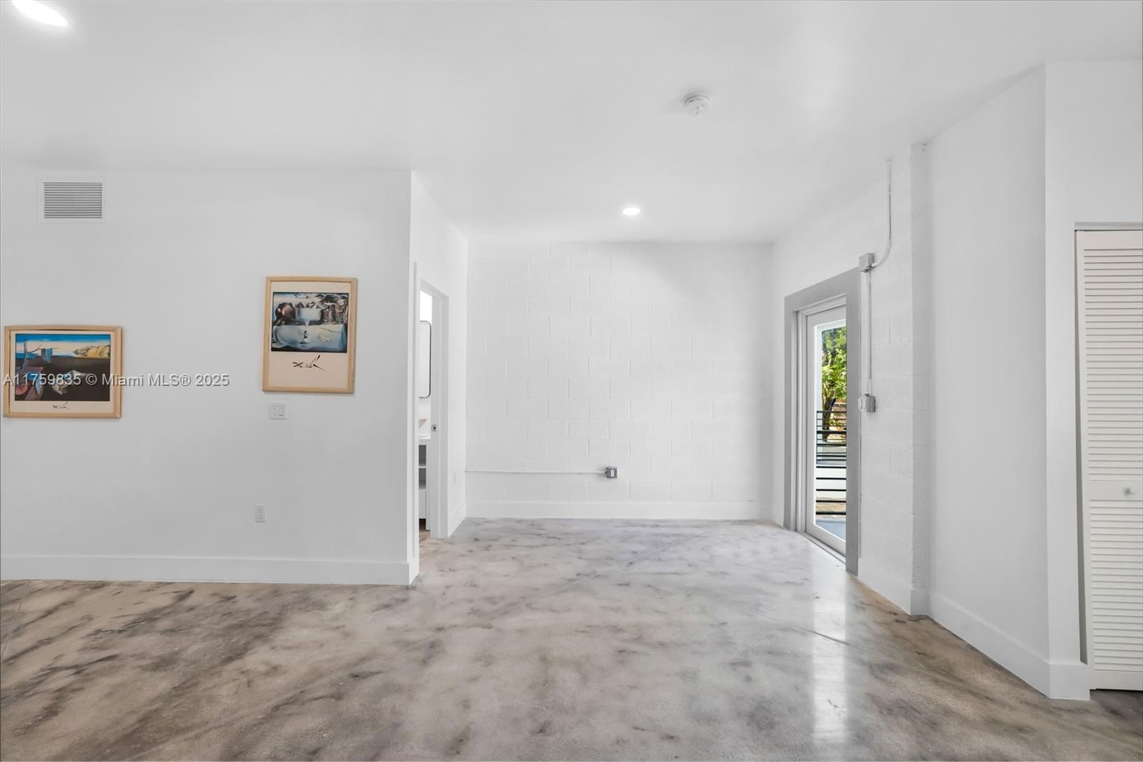 Real estate property located at 3300 19th Ave, Miami-dade, Holleman Manor Addn, Miami, FL