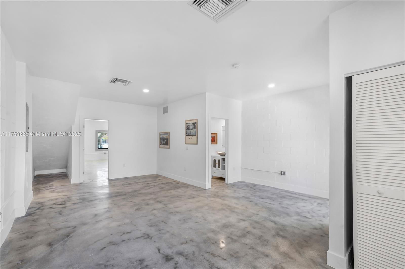 Real estate property located at 3300 19th Ave, Miami-dade, Holleman Manor Addn, Miami, FL
