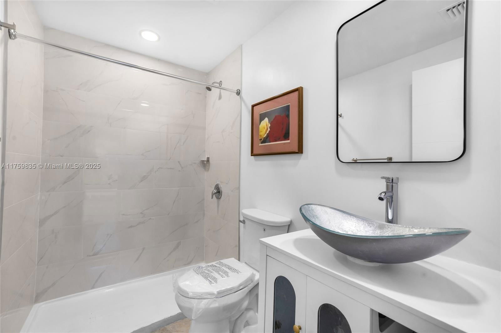 Real estate property located at 3300 19th Ave, Miami-dade, Holleman Manor Addn, Miami, FL