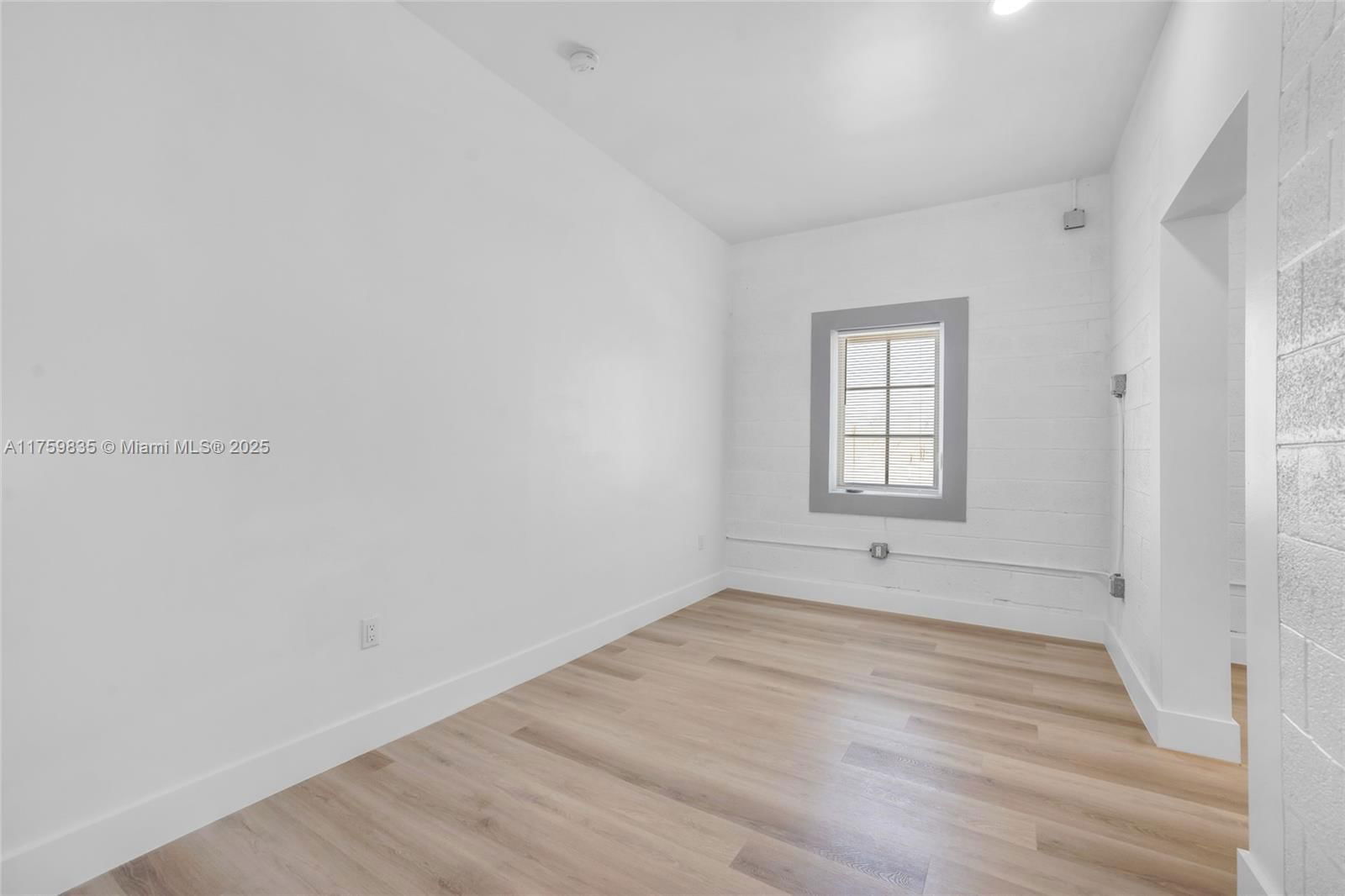 Real estate property located at 3300 19th Ave, Miami-dade, Holleman Manor Addn, Miami, FL