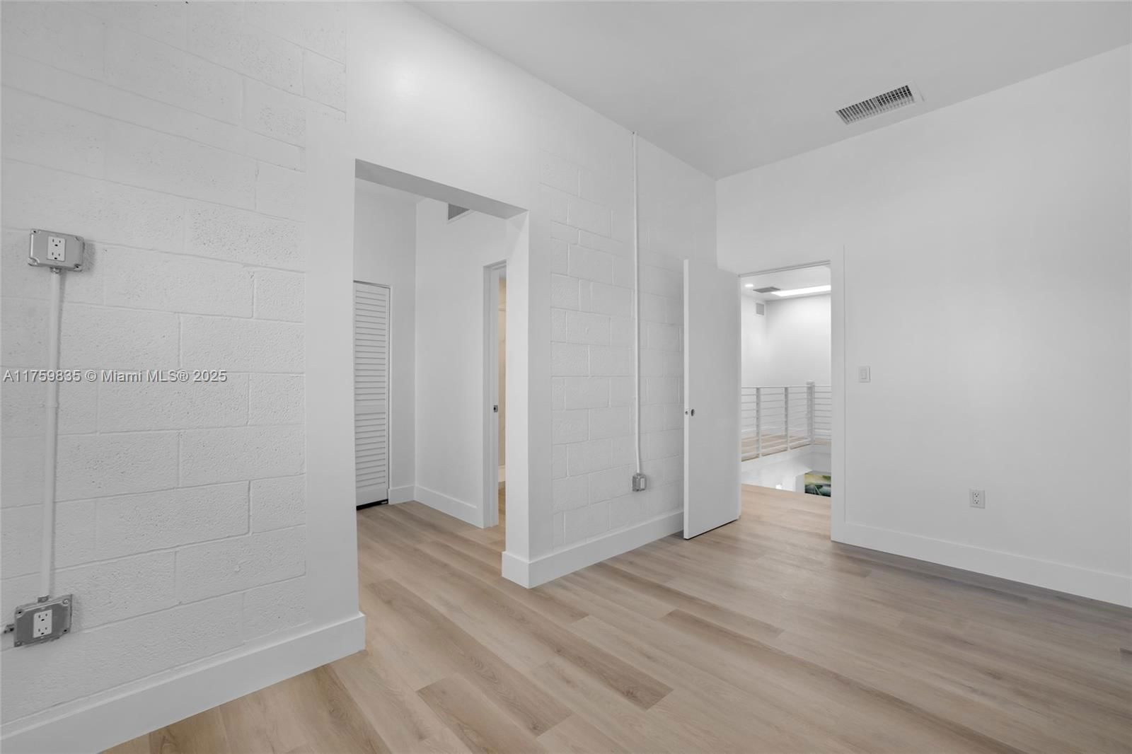 Real estate property located at 3300 19th Ave, Miami-dade, Holleman Manor Addn, Miami, FL