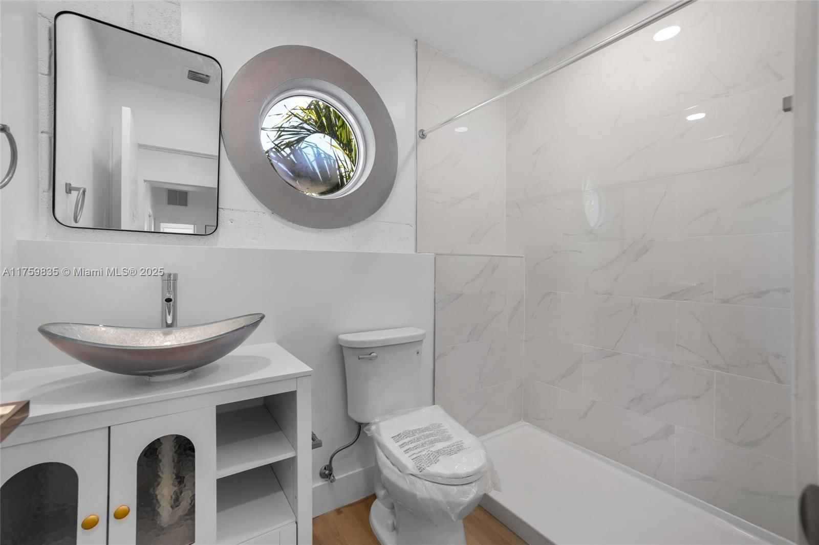 Real estate property located at 3300 19th Ave, Miami-dade, Holleman Manor Addn, Miami, FL