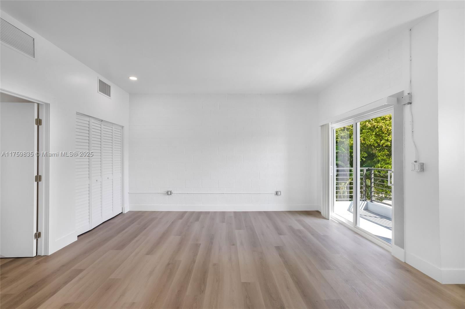 Real estate property located at 3300 19th Ave, Miami-dade, Holleman Manor Addn, Miami, FL