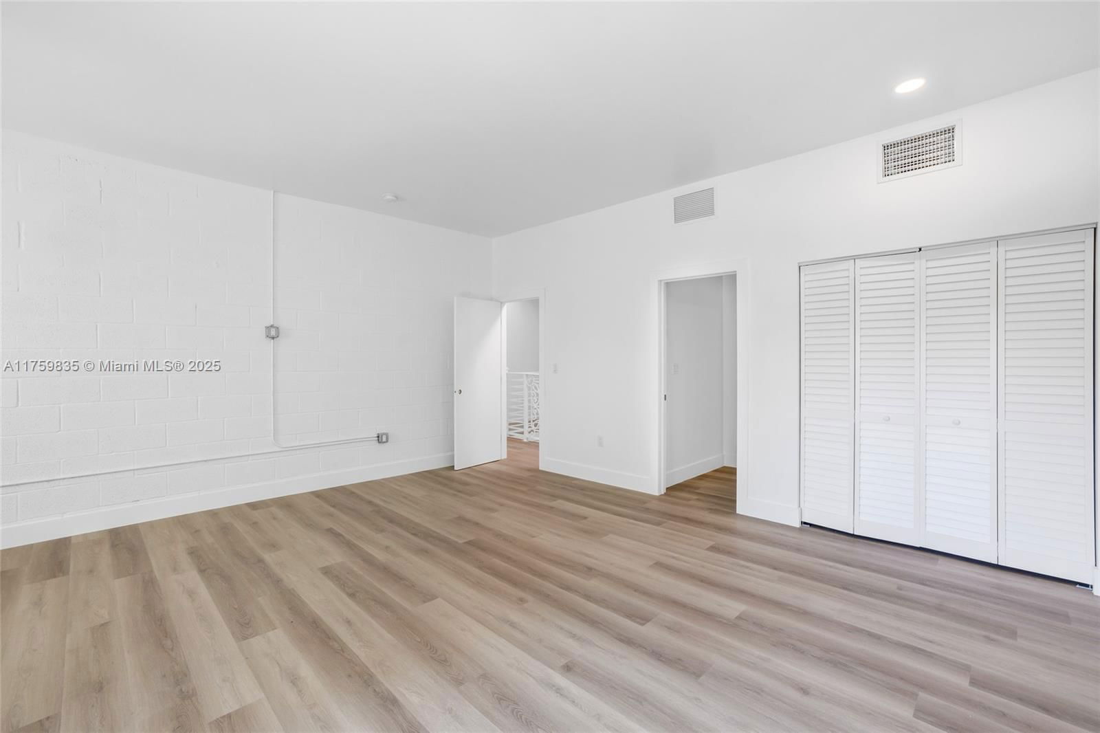 Real estate property located at 3300 19th Ave, Miami-dade, Holleman Manor Addn, Miami, FL