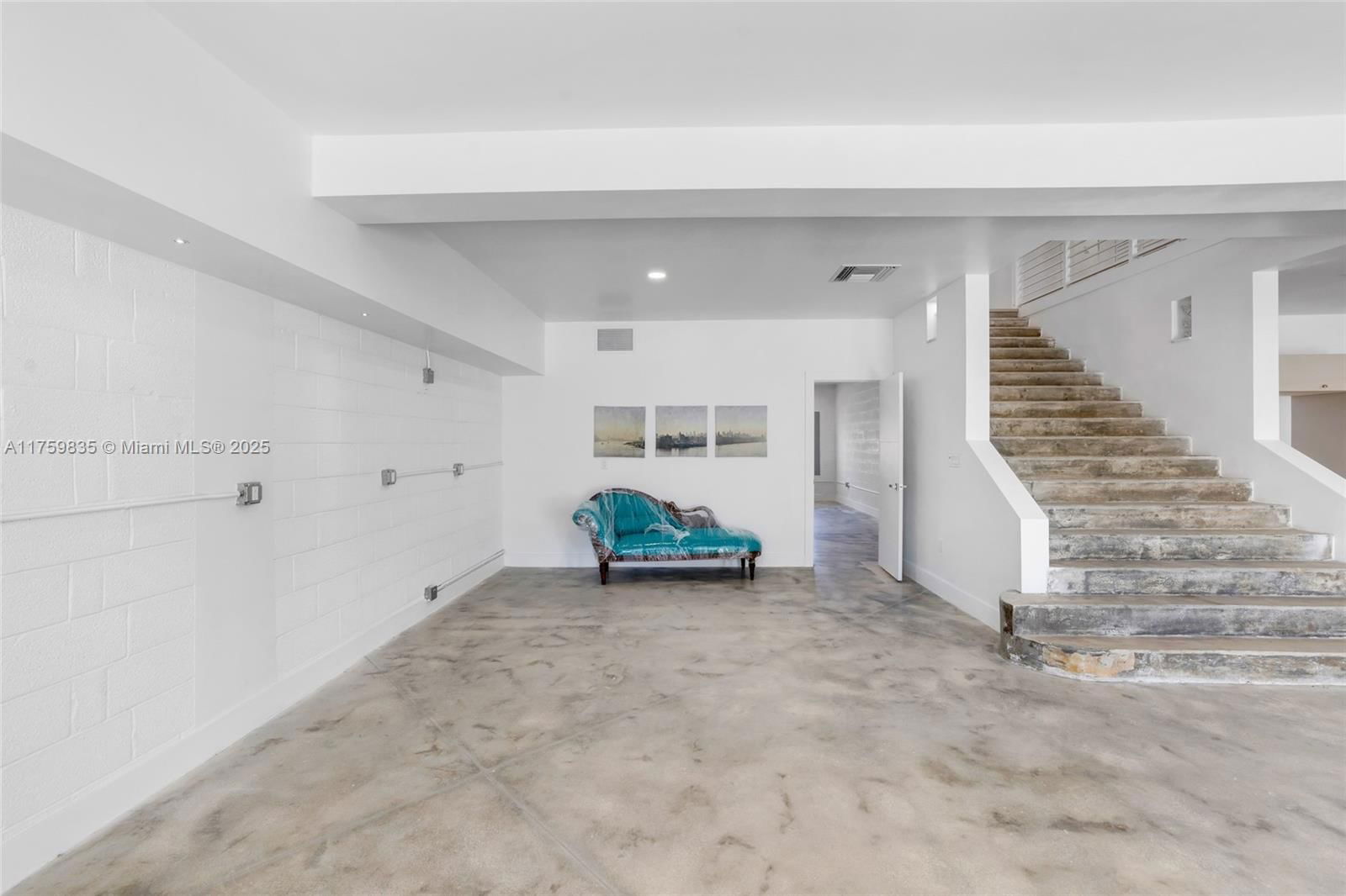 Real estate property located at 3300 19th Ave, Miami-dade, Holleman Manor Addn, Miami, FL