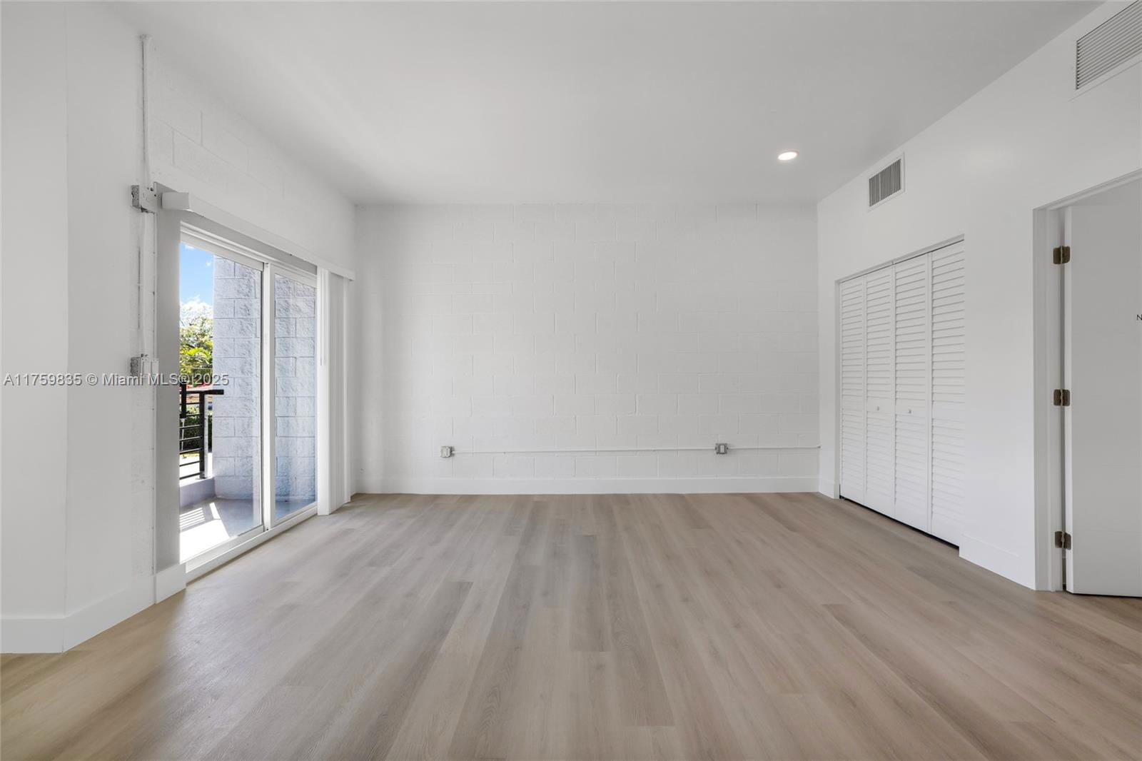 Real estate property located at 3300 19th Ave, Miami-dade, Holleman Manor Addn, Miami, FL