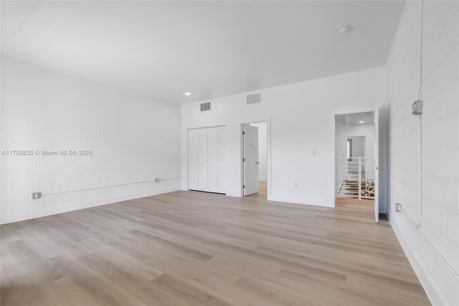 Real estate property located at 3300 19th Ave, Miami-dade, Holleman Manor Addn, Miami, FL
