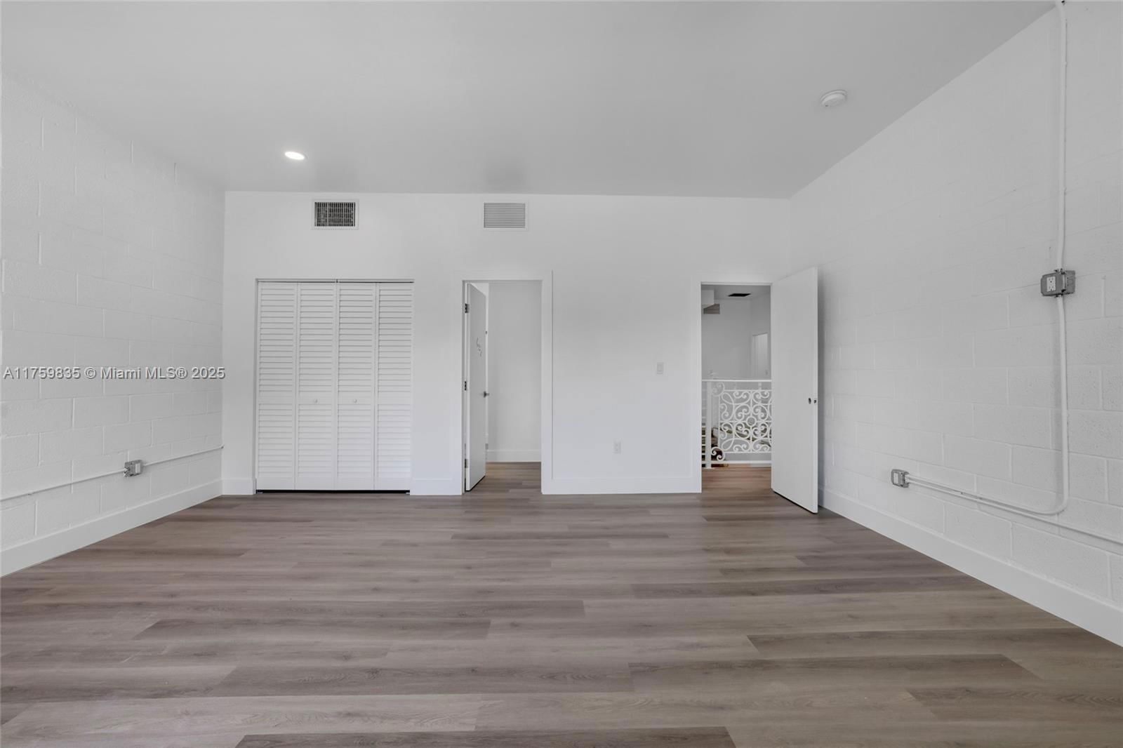 Real estate property located at 3300 19th Ave, Miami-dade, Holleman Manor Addn, Miami, FL