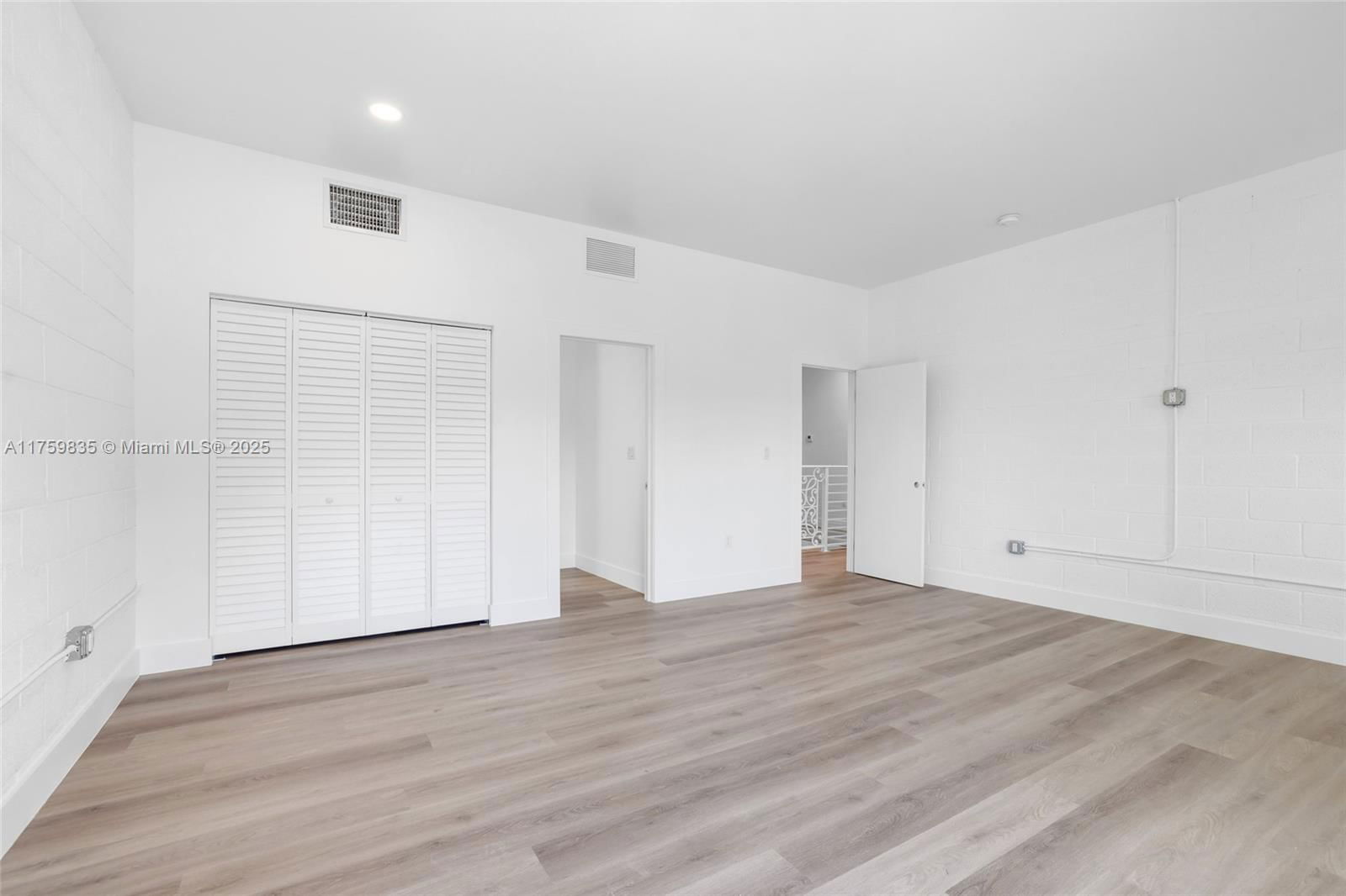 Real estate property located at 3300 19th Ave, Miami-dade, Holleman Manor Addn, Miami, FL