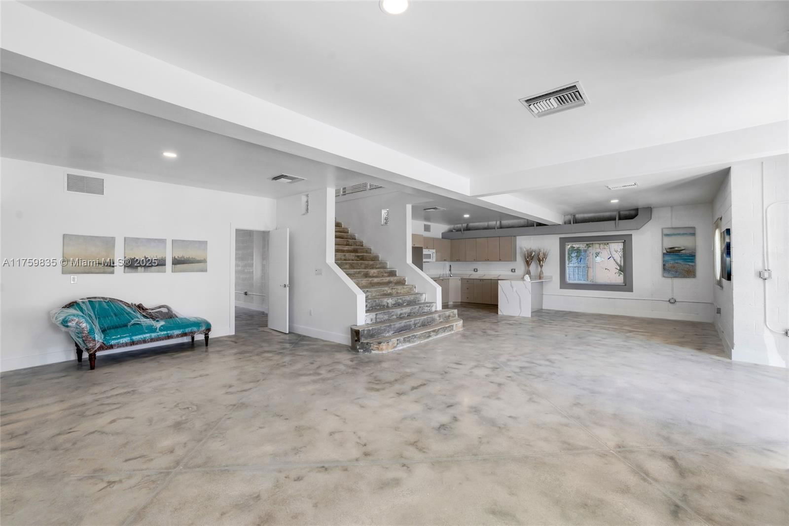 Real estate property located at 3300 19th Ave, Miami-dade, Holleman Manor Addn, Miami, FL