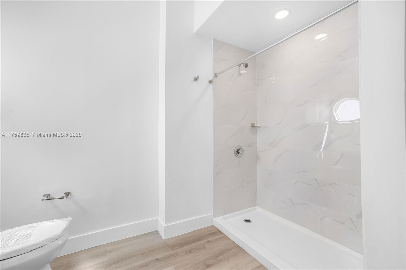 Real estate property located at 3300 19th Ave, Miami-dade, Holleman Manor Addn, Miami, FL