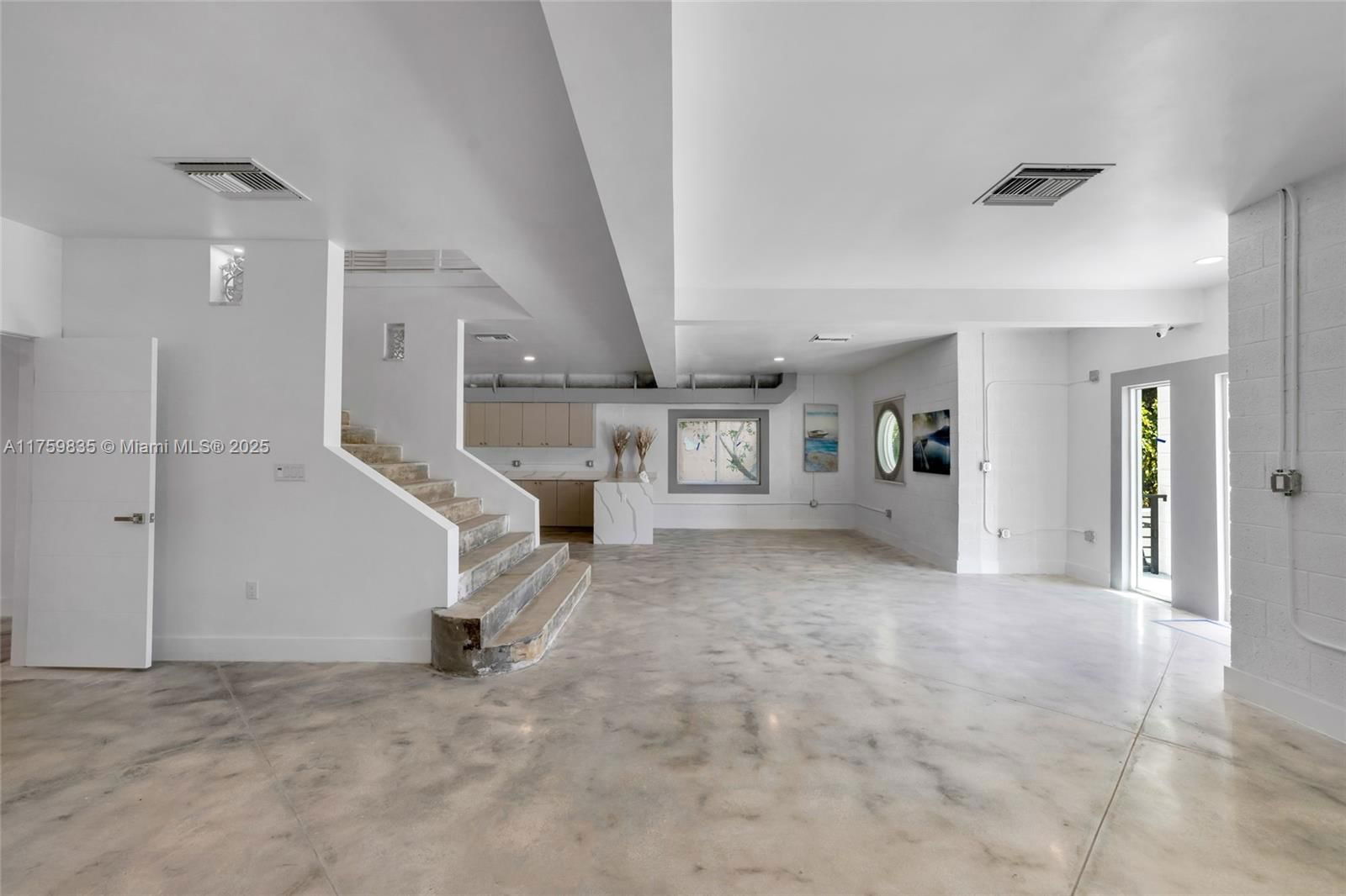 Real estate property located at 3300 19th Ave, Miami-dade, Holleman Manor Addn, Miami, FL