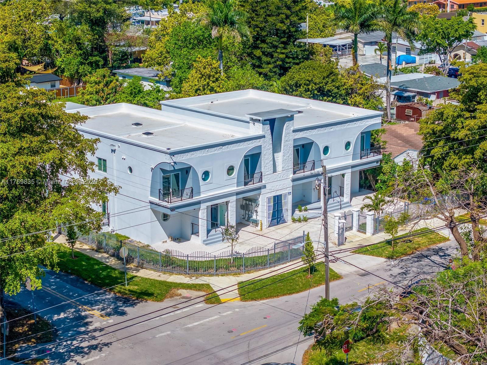Real estate property located at 3300 19th Ave, Miami-dade, Holleman Manor Addn, Miami, FL