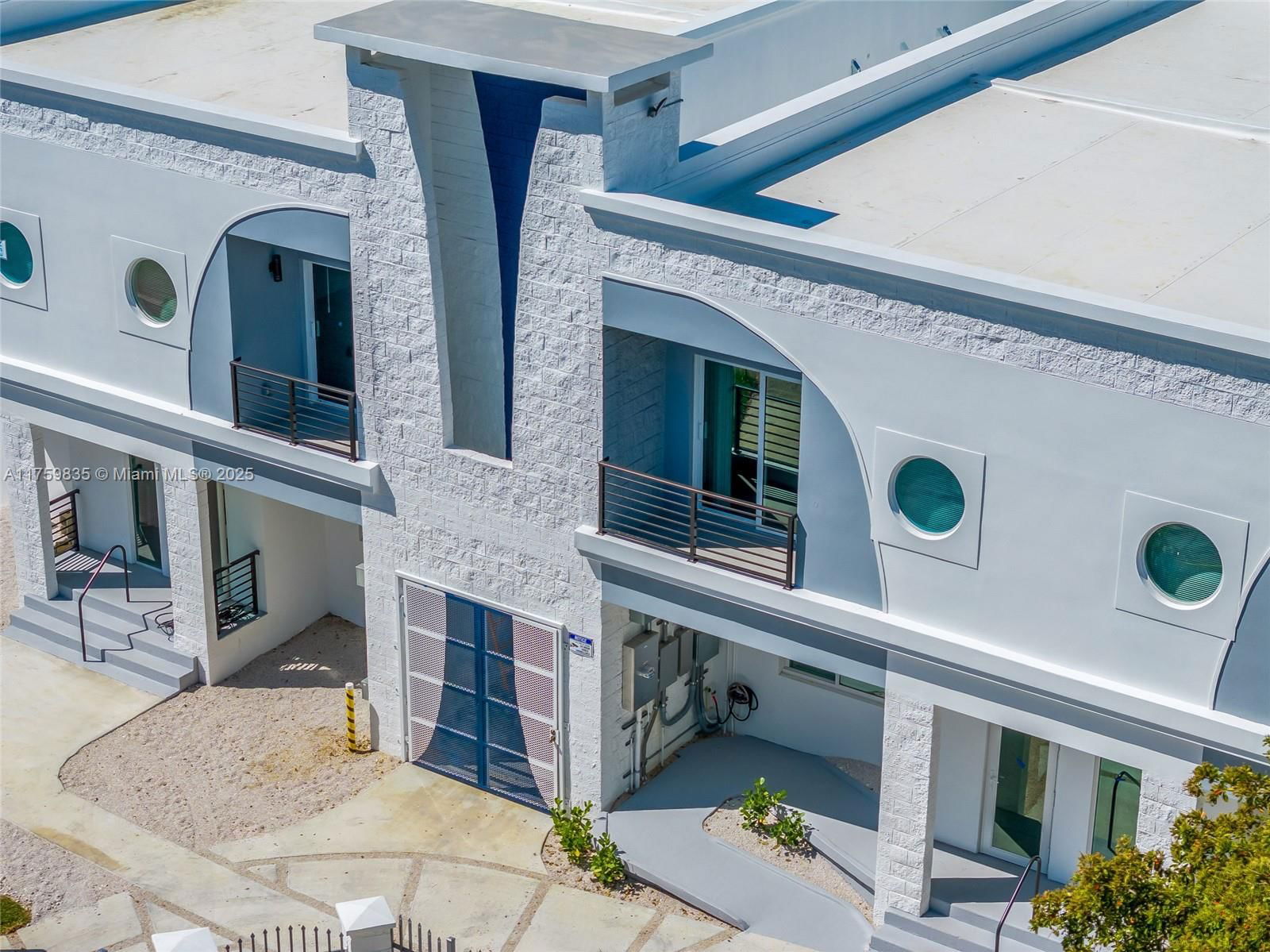 Real estate property located at 3300 19th Ave, Miami-dade, Holleman Manor Addn, Miami, FL