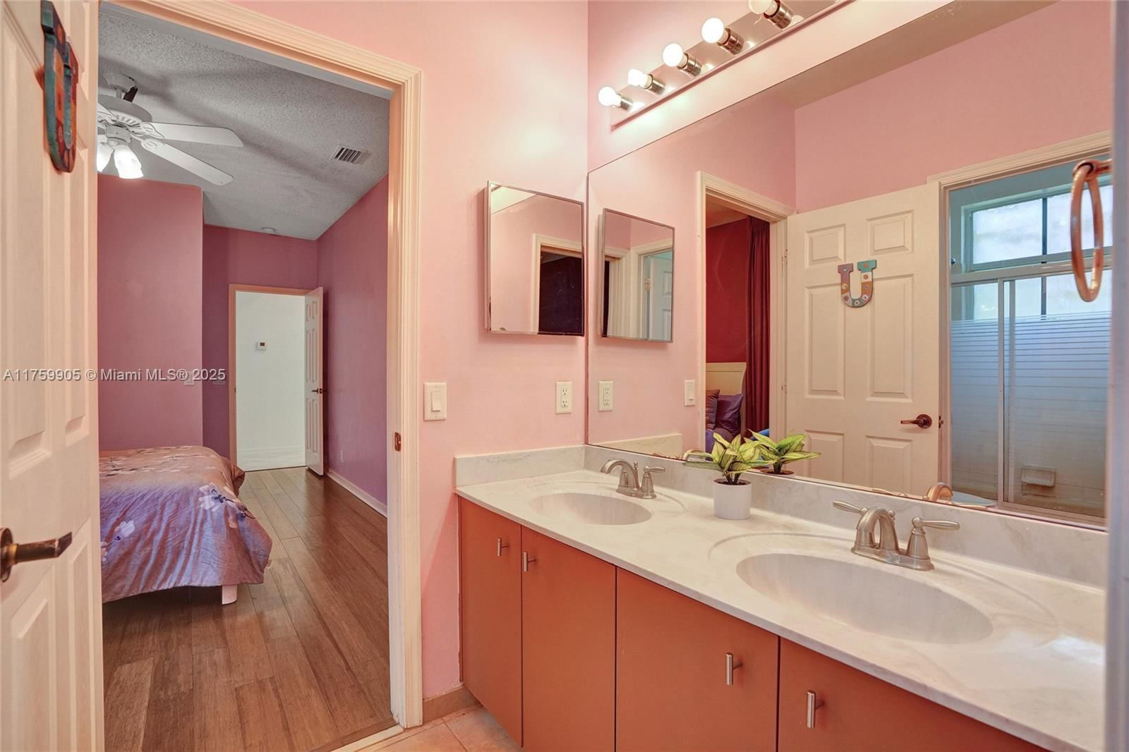 Real estate property located at 1436 Blue Jay Cir, Broward, Groves Ii, Weston, FL
