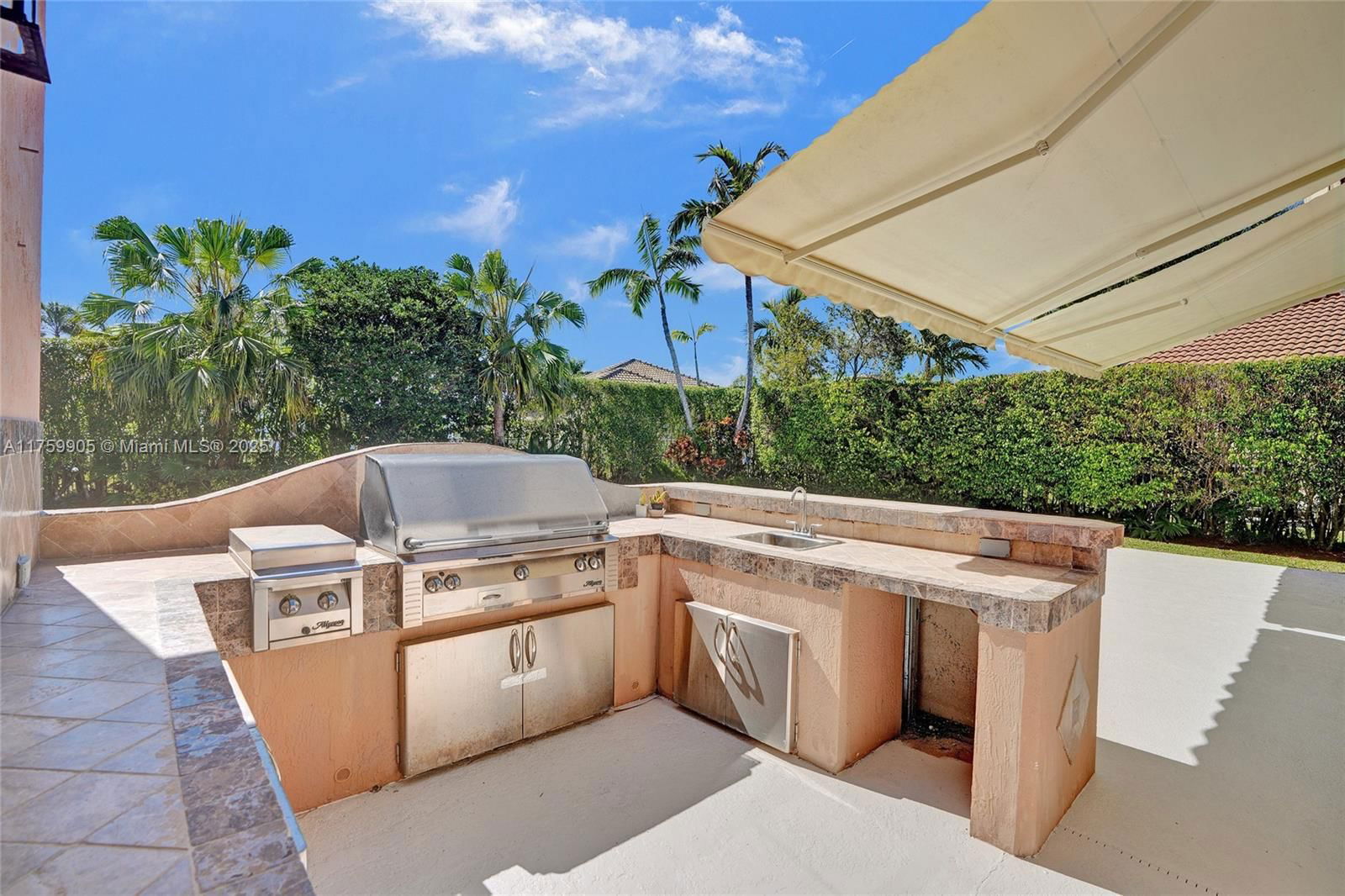 Real estate property located at 1436 Blue Jay Cir, Broward, Groves Ii, Weston, FL