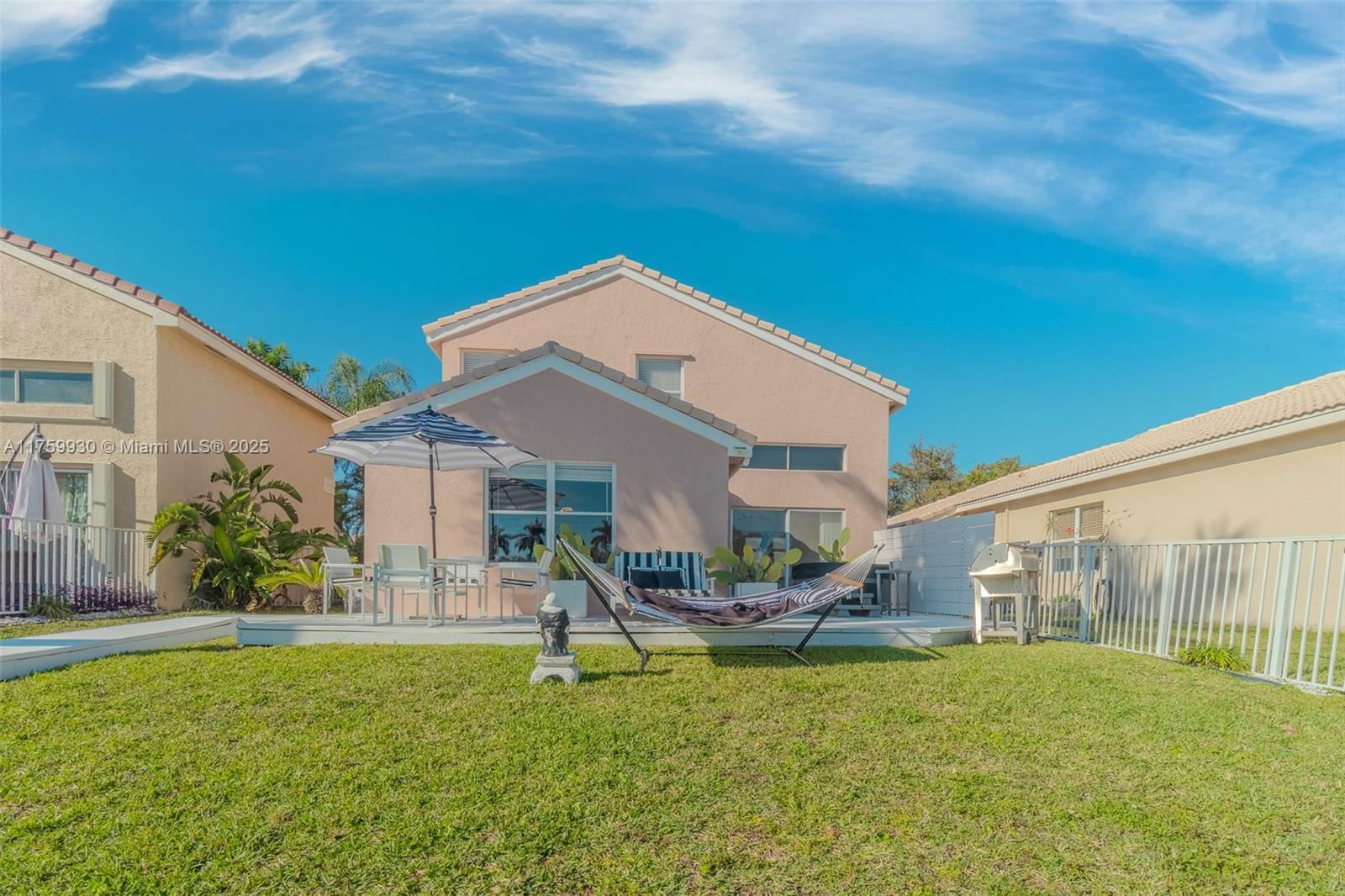 Real estate property located at 18098 30th Ct, Broward, Silver Lakes Phase Iii, Miramar, FL