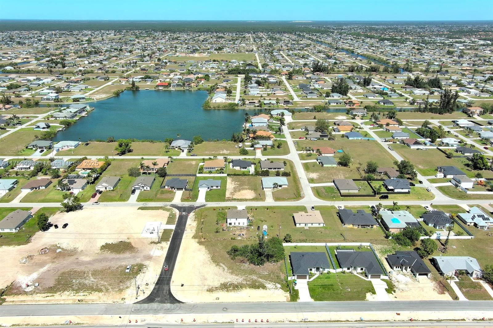 Real estate property located at 339 Diplomat Pkwy, Lee, Cape Coral, Cape Coral, FL