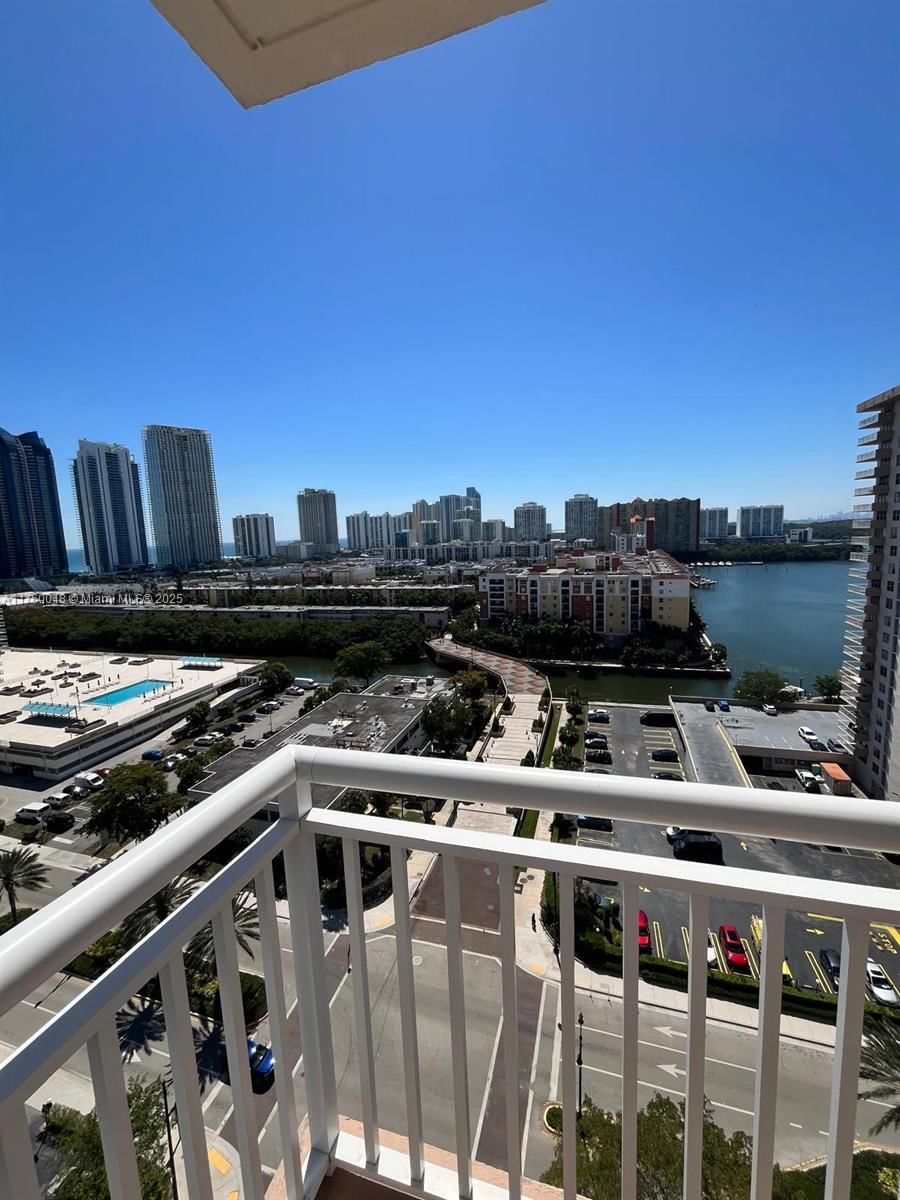 Real estate property located at 251 174th St #1716, Miami-dade, Winston Towers 200, Sunny Isles Beach, FL