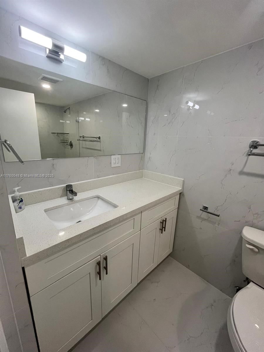 Real estate property located at 251 174th St #1716, Miami-dade, Winston Towers 200, Sunny Isles Beach, FL