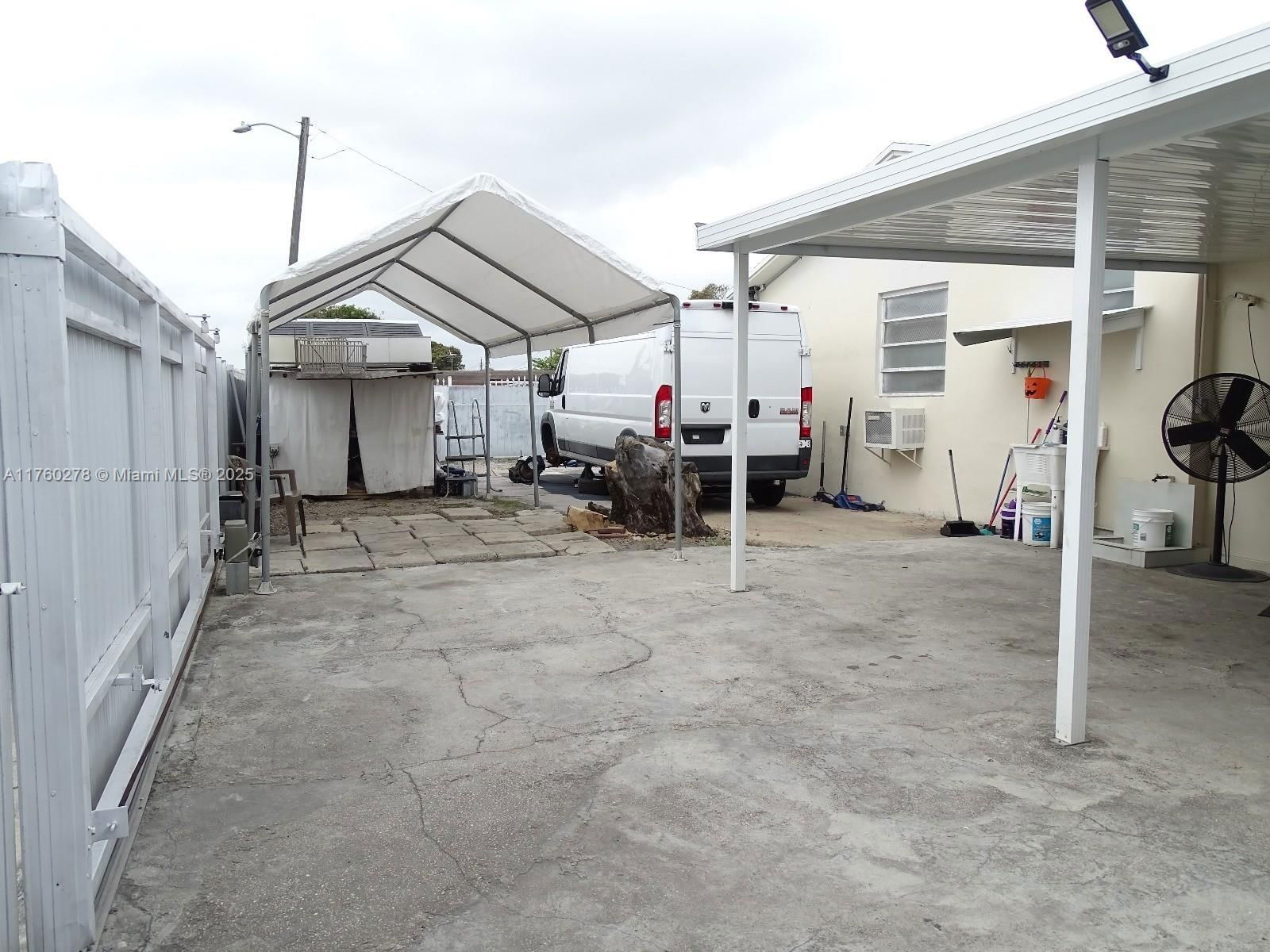Real estate property located at 685 8th Ct, Miami-dade, Rose Sub, Hialeah, FL