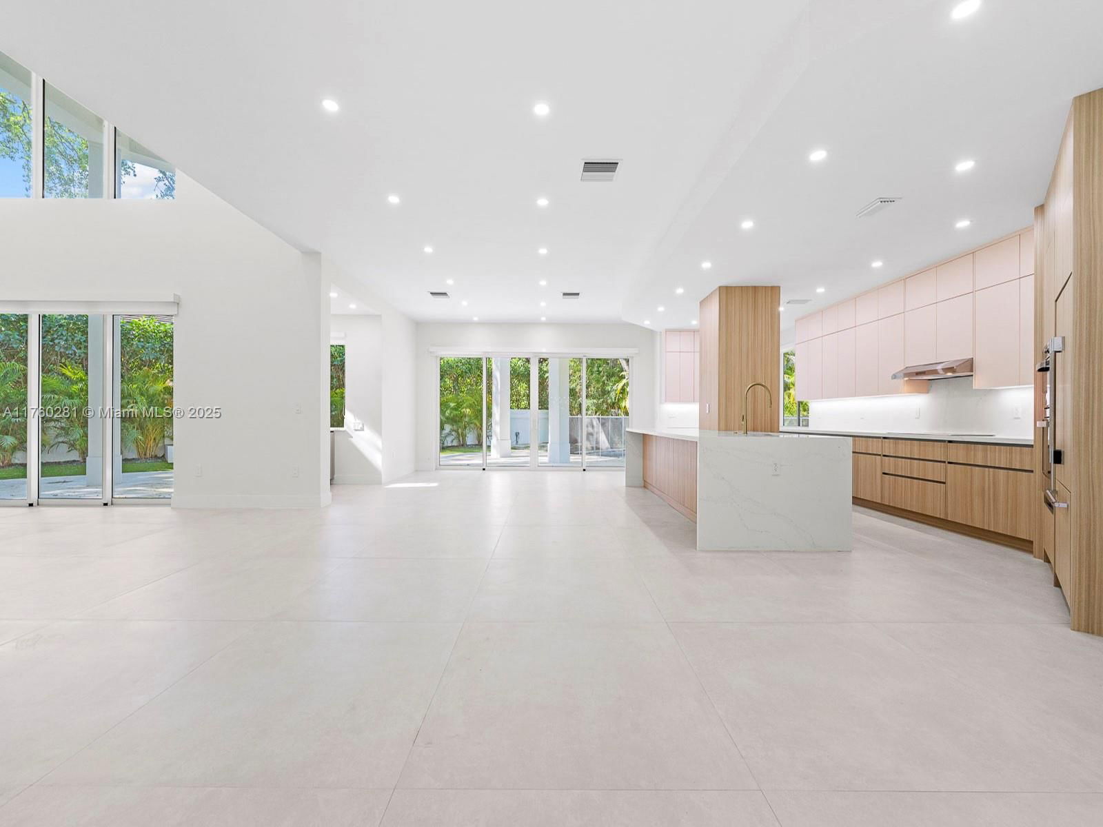 Real estate property located at 7226 146th St Cir, Miami-dade, Cutler Oaks, Palmetto Bay, FL