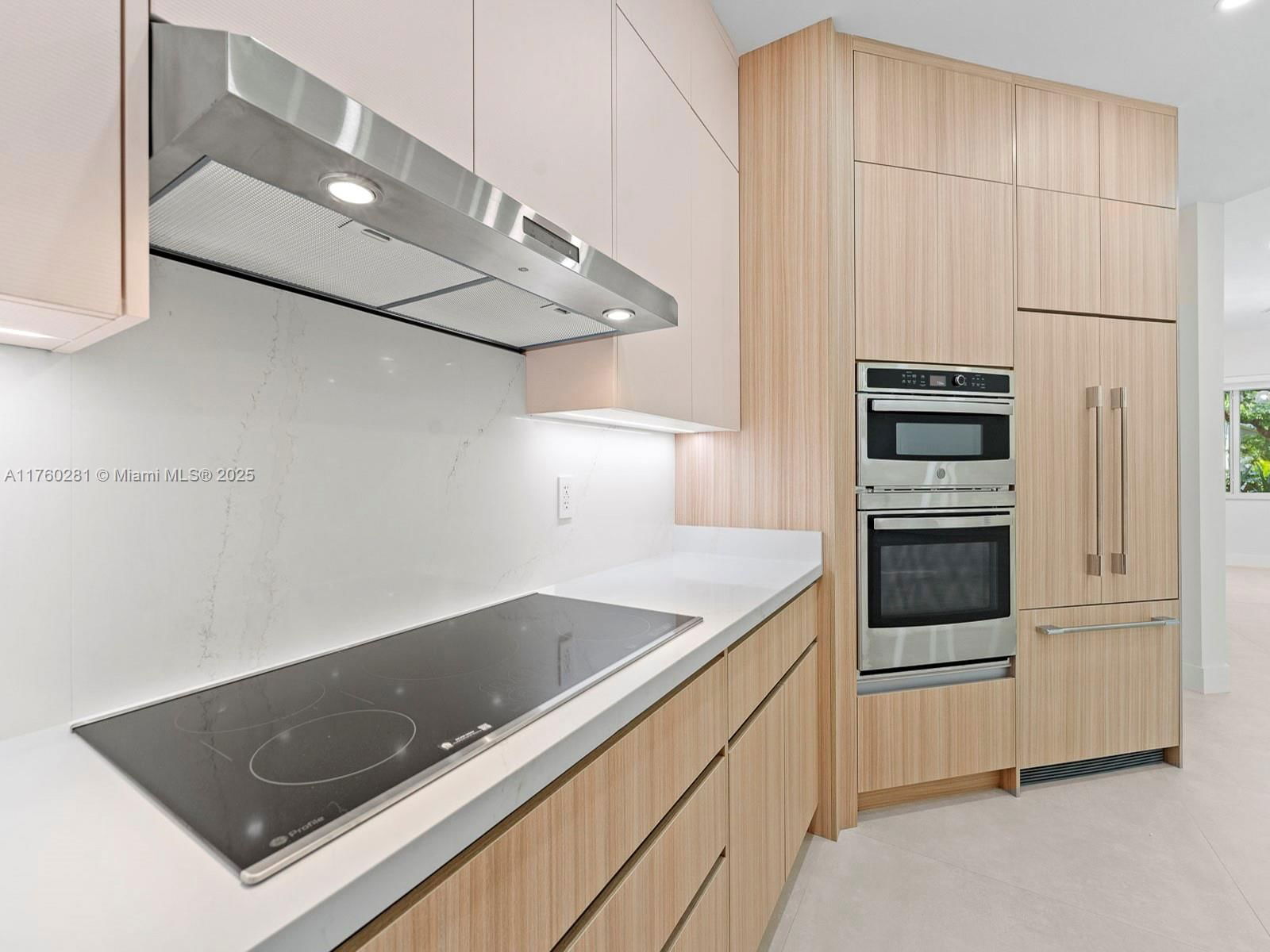 Real estate property located at 7226 146th St Cir, Miami-dade, Cutler Oaks, Palmetto Bay, FL