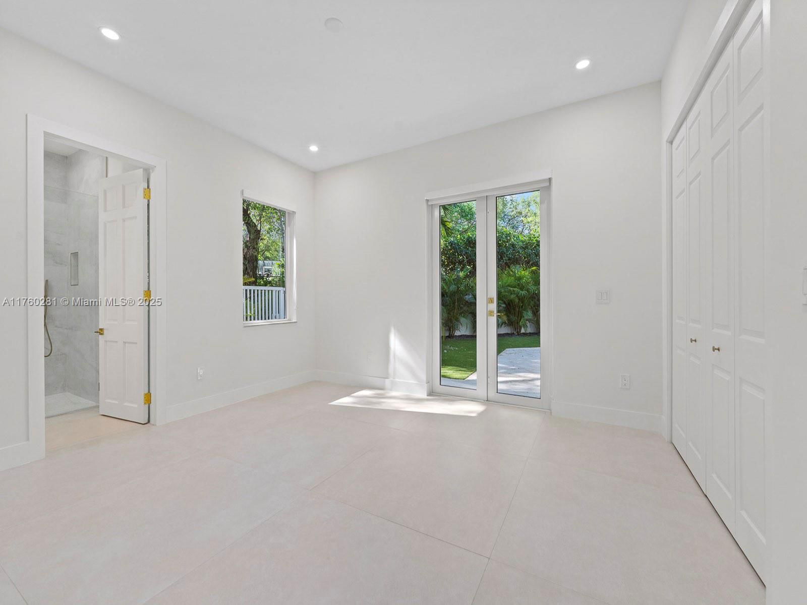 Real estate property located at 7226 146th St Cir, Miami-dade, Cutler Oaks, Palmetto Bay, FL