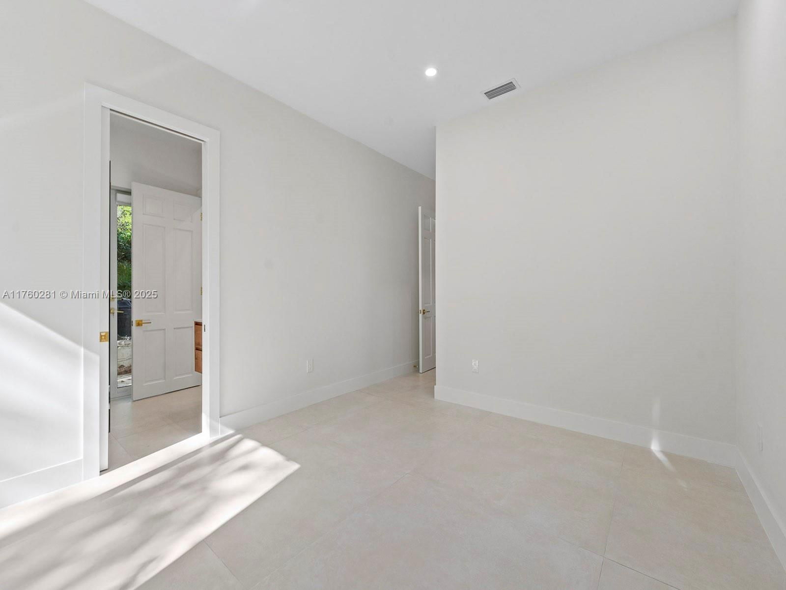 Real estate property located at 7226 146th St Cir, Miami-dade, Cutler Oaks, Palmetto Bay, FL
