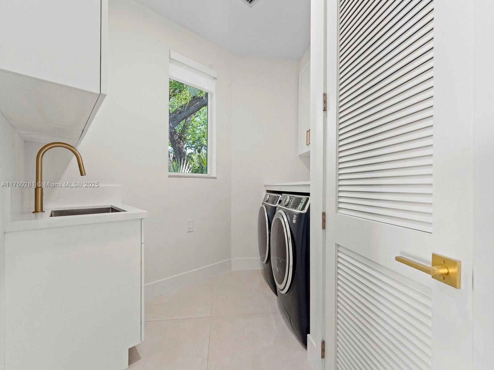 Real estate property located at 7226 146th St Cir, Miami-dade, Cutler Oaks, Palmetto Bay, FL