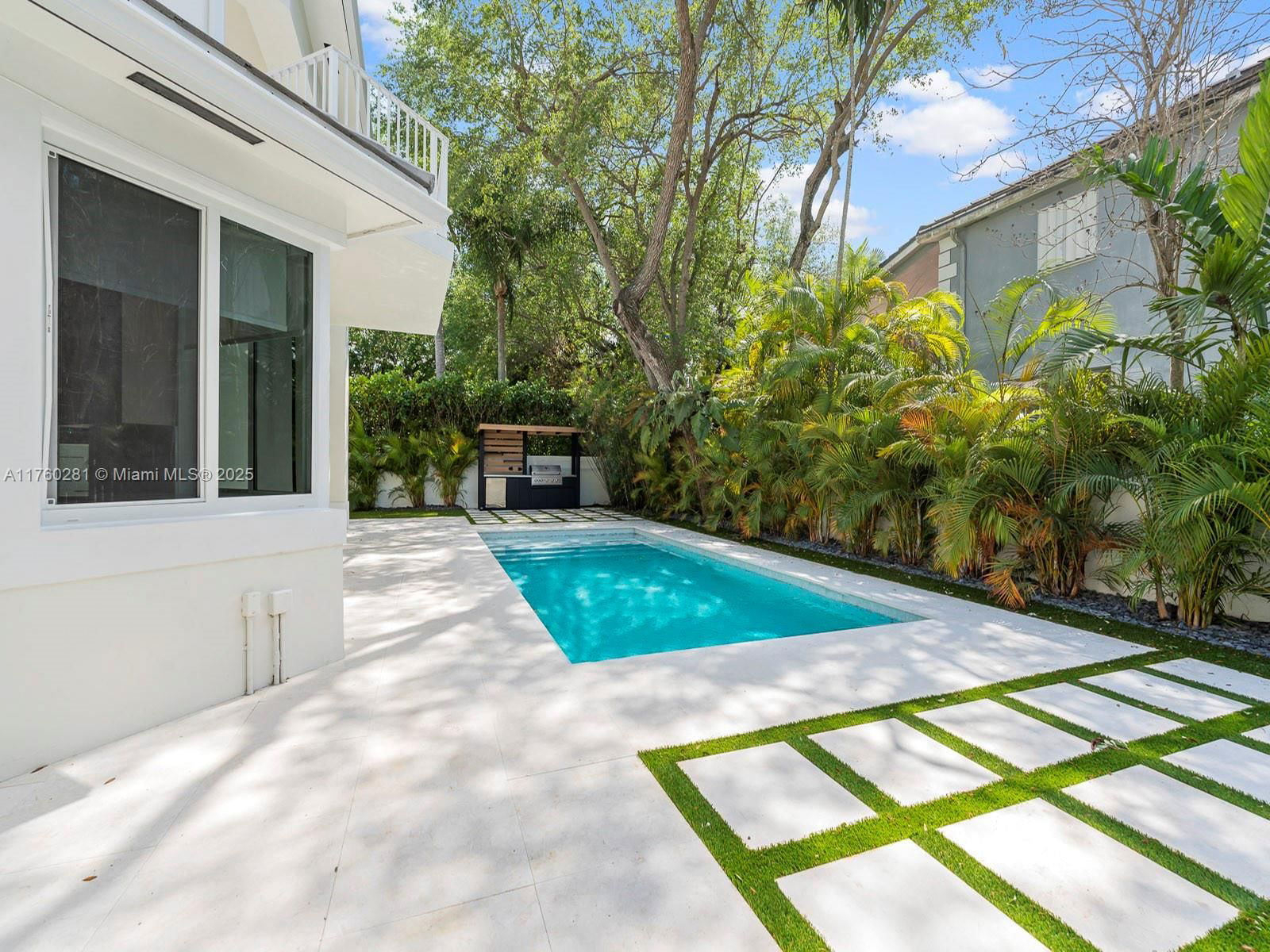 Real estate property located at 7226 146th St Cir, Miami-dade, Cutler Oaks, Palmetto Bay, FL