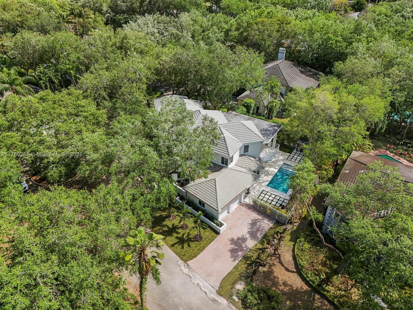 Real estate property located at 7226 146th St Cir, Miami-dade, Cutler Oaks, Palmetto Bay, FL