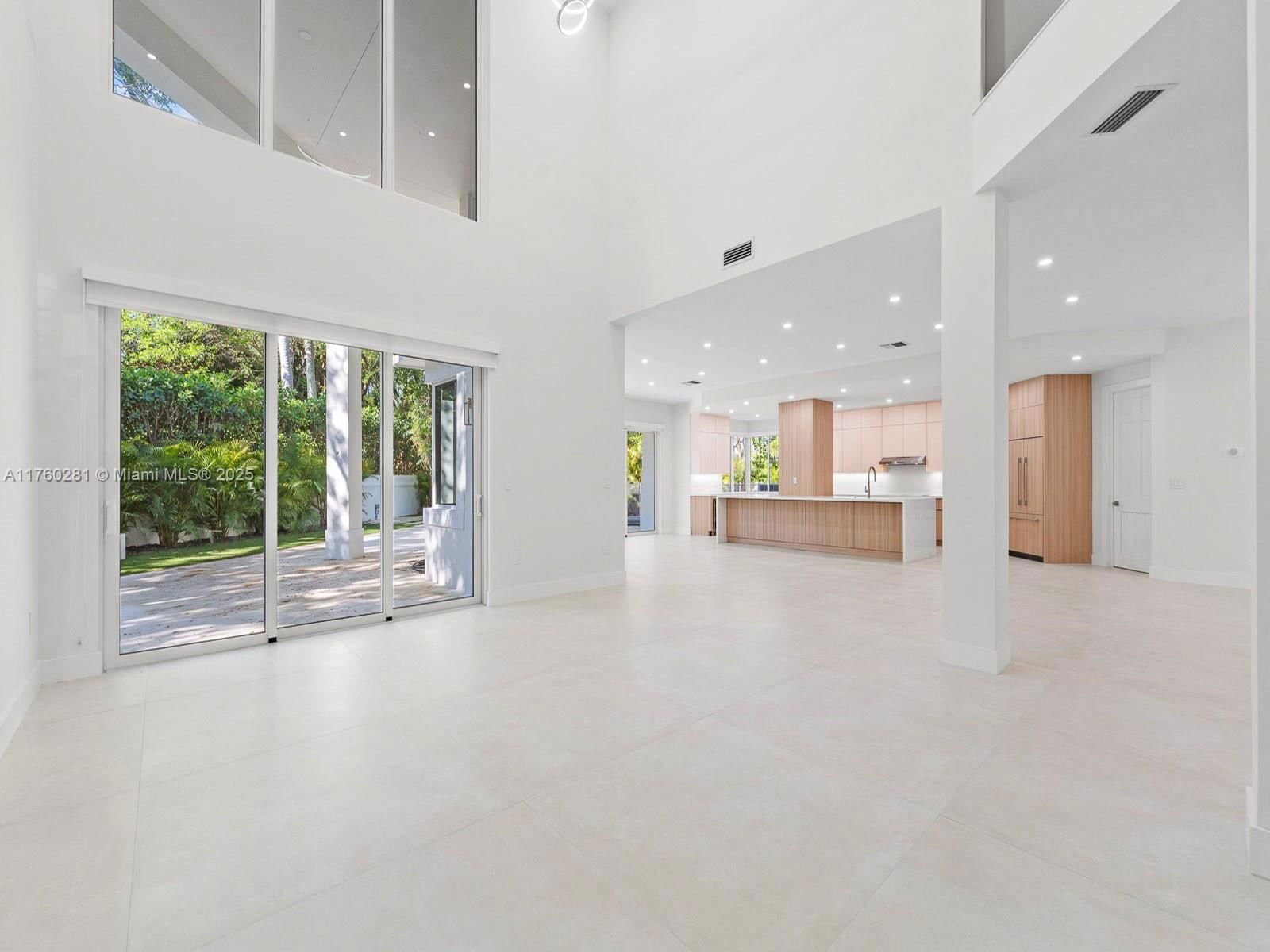Real estate property located at 7226 146th St Cir, Miami-dade, Cutler Oaks, Palmetto Bay, FL