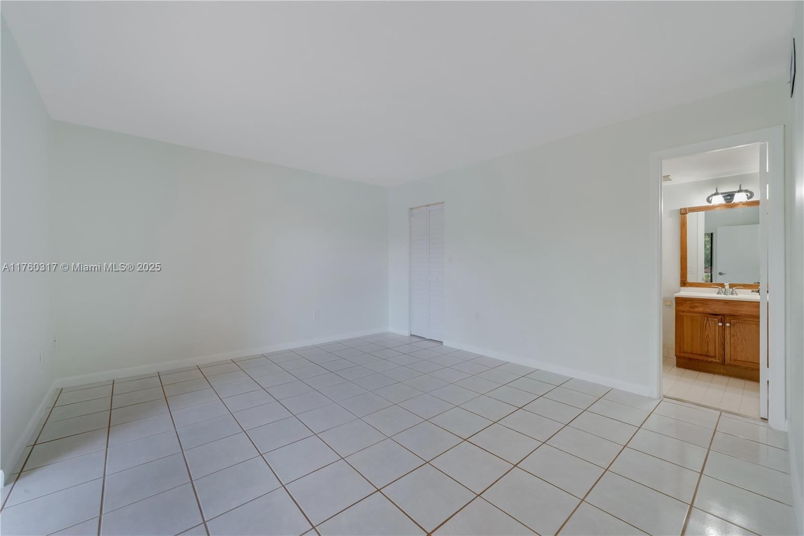 Real estate property located at , Miami-dade, Terranova Condo #8, Miami, FL