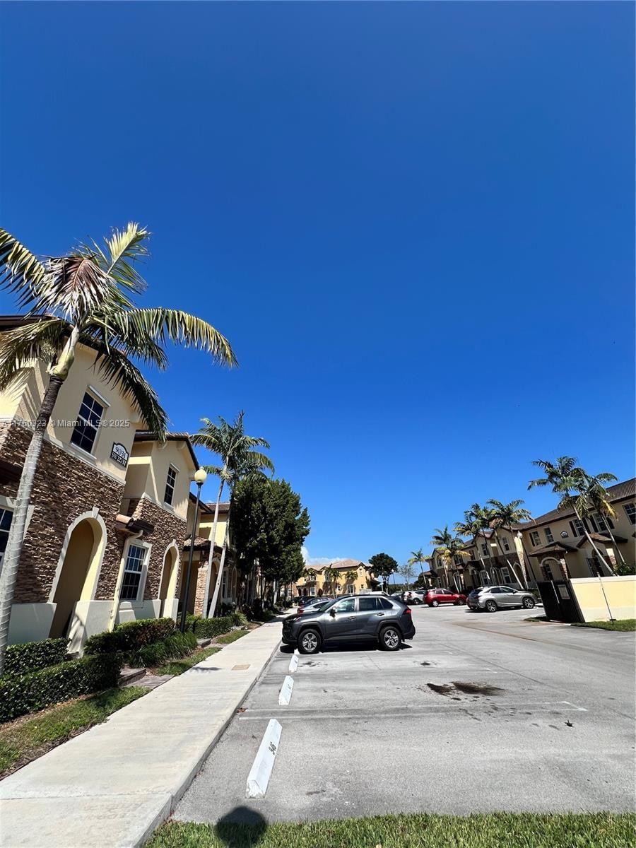 Real estate property located at 9031 227th St #2, Miami-dade, Lakes By The Bay Eve Repl, Cutler Bay, FL